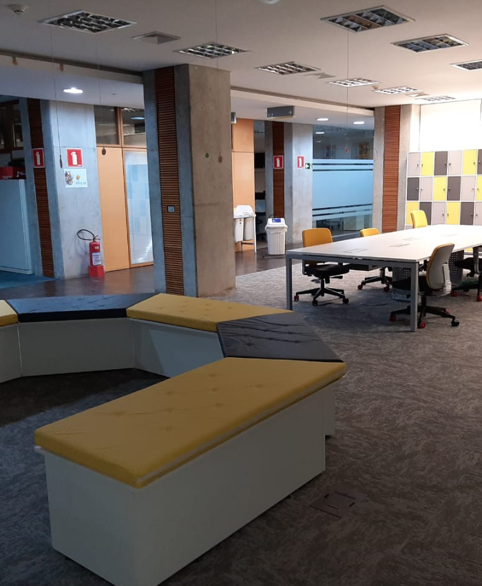 renault-mobiliario-corporativo10